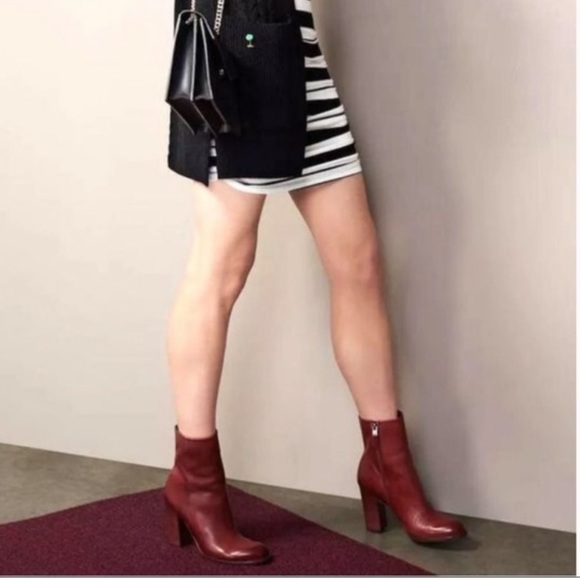 Sam Edelman Reyes Boots - Picture 7 of 11